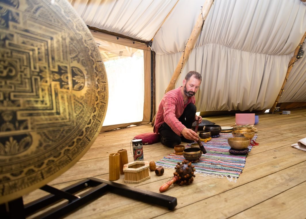 Gongbath_relaxation_the_sound_therapy_alchemist